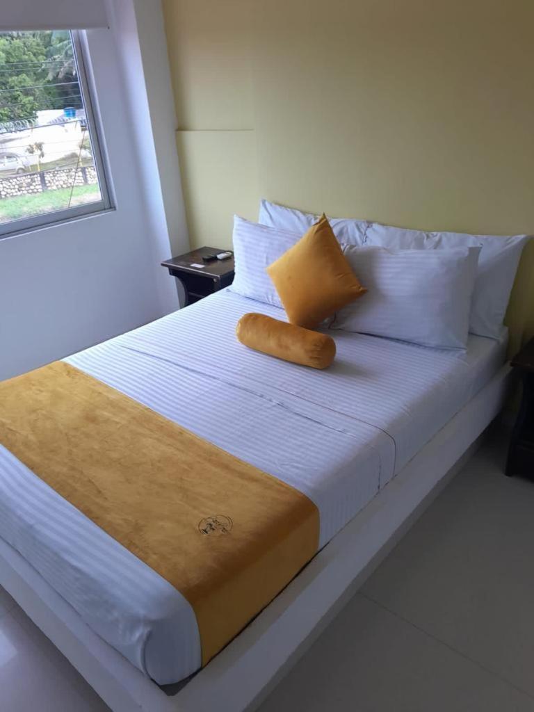 Bora Bora Adults Only Hotel Melgar Bagian luar foto