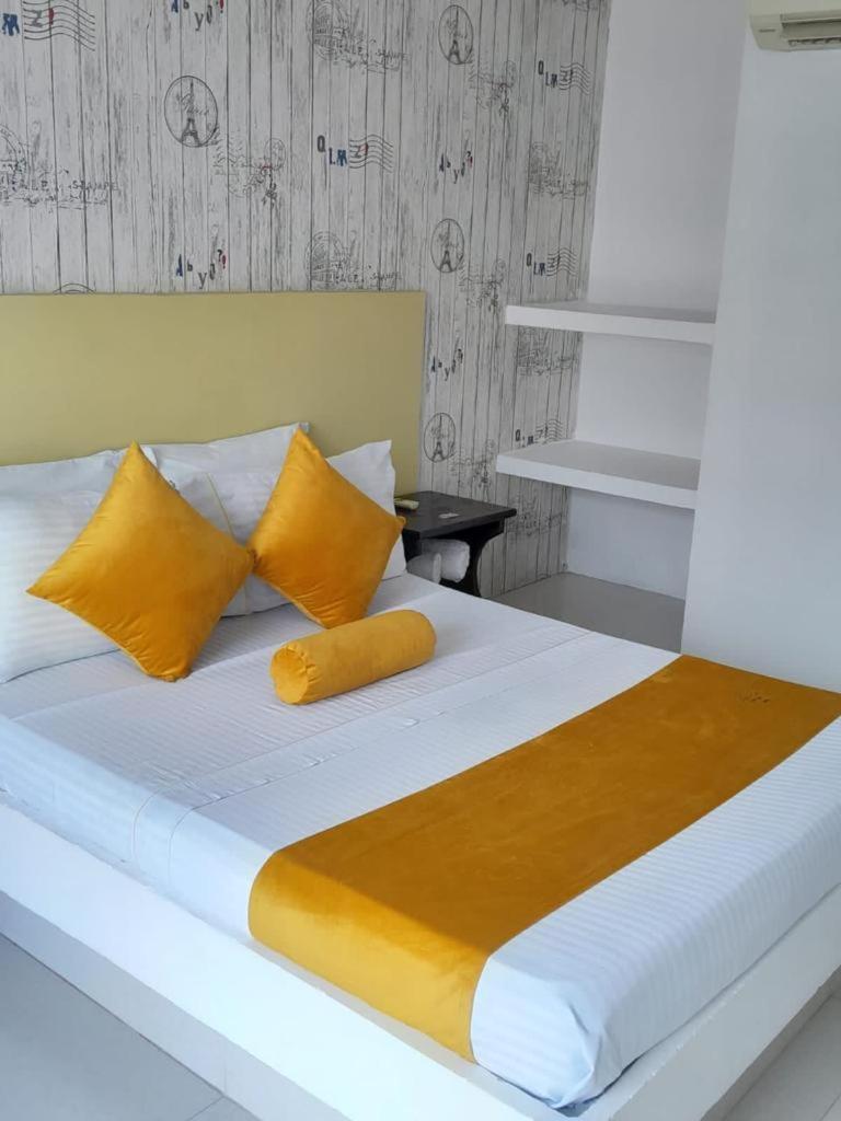 Bora Bora Adults Only Hotel Melgar Bagian luar foto